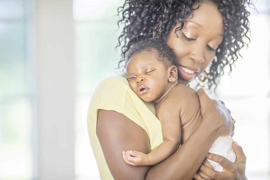 Support with breastfeeding or bottle feeding: our infant feeding line ...