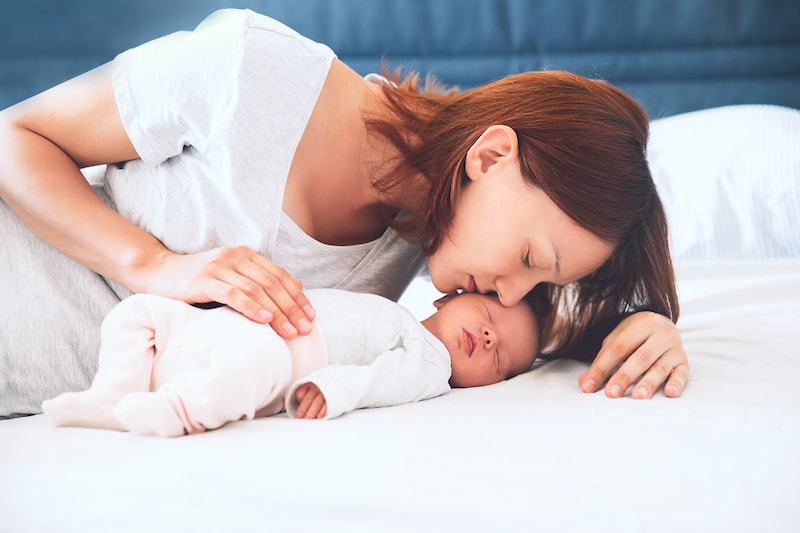 Fevar Mom And Son Sleeping Sex - Co-sleeping or bed sharing with your baby: risks and benefits | Baby &  toddler, Your child's development articles & support | NCT