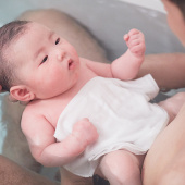 baby in the bath