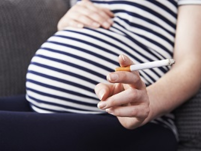 Pregnant smoking