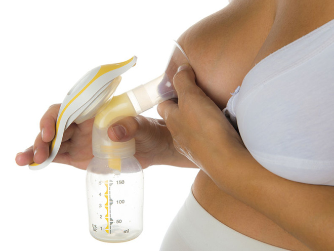 A Guide to Pumping Breast Milk Comfortably