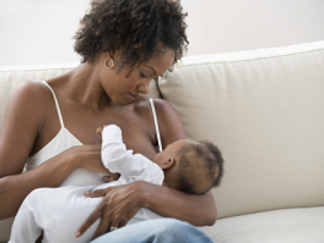 How to Feed Your Baby in a More Supportive Position l TEAM 4 Kids